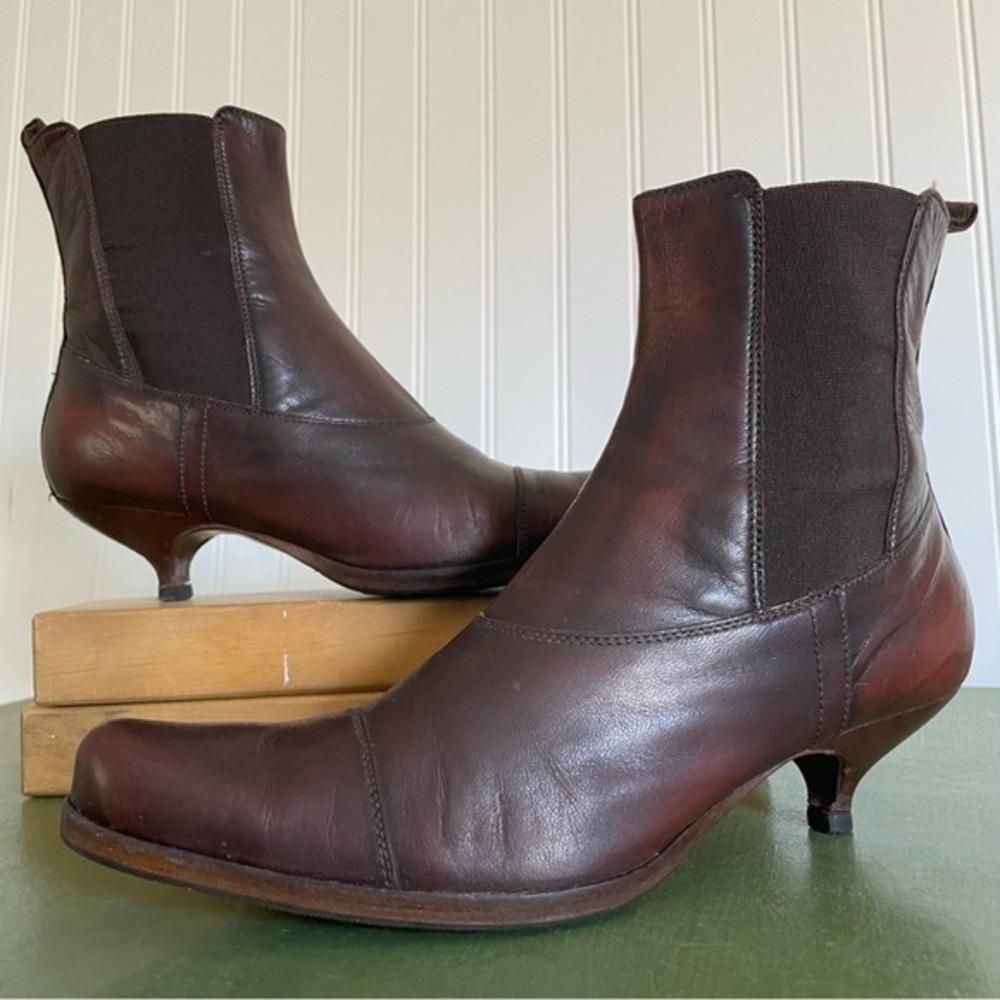 Miu Miu Kitten Heeled Chelsea Boots in Cognac Brown Leather *Italy*